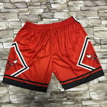 Load image into Gallery viewer, Men&#39;s Bulls Short With Pockets
